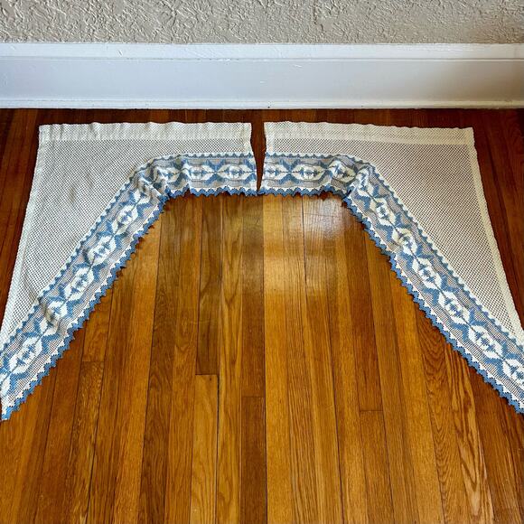 Vintage Cottagecore Blue and Cream Lace Ruffled Window Valances set of 2 - Picture 3 of 14